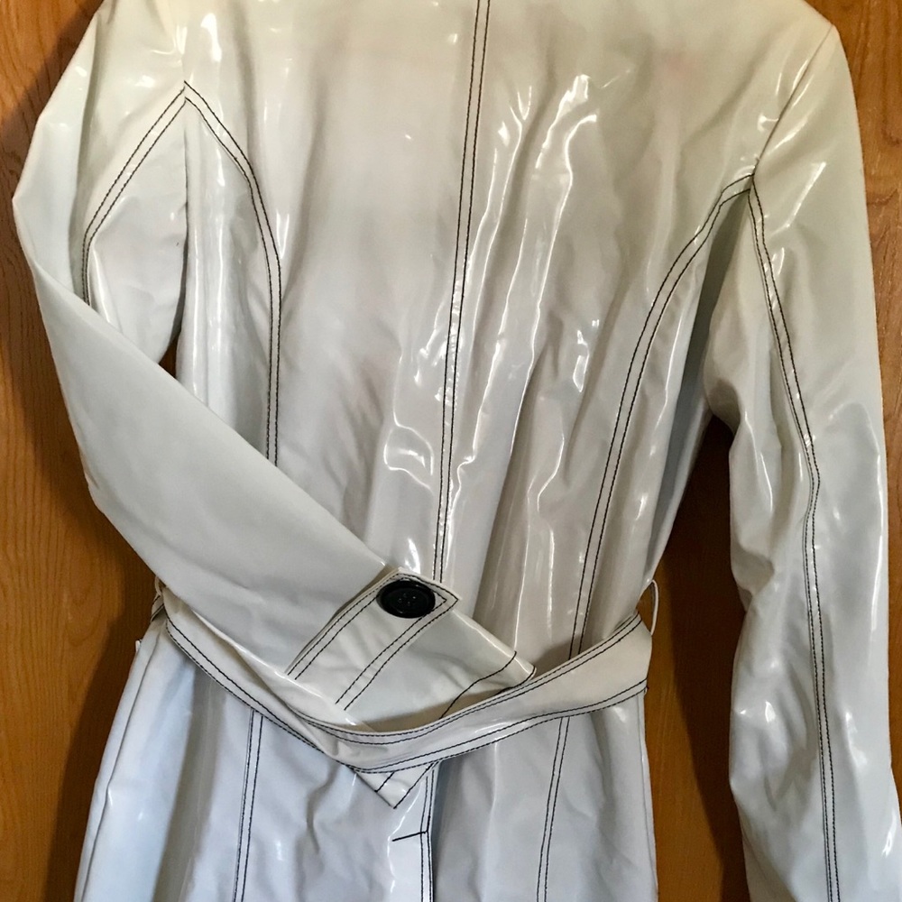 Spring Coats ☔️ - Picture 5 of 7